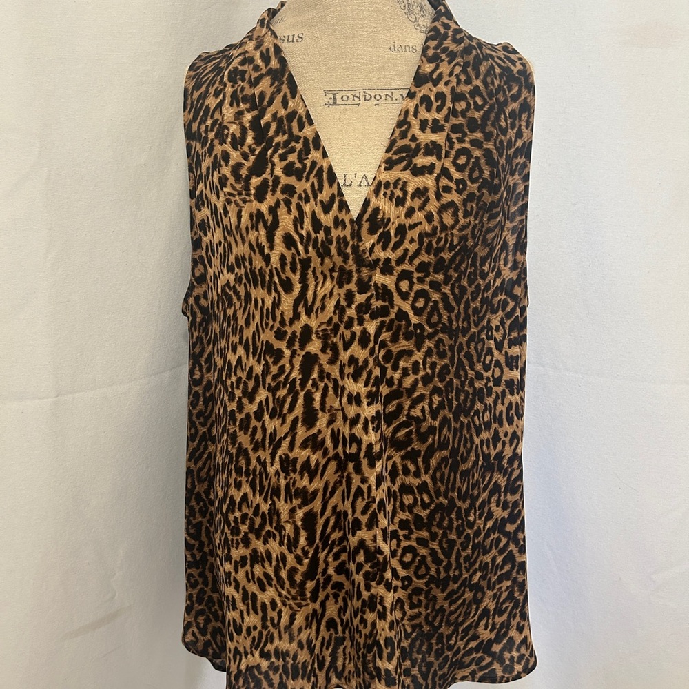 VINCE CAMUTO XL Leopard Print Sleeveless Top